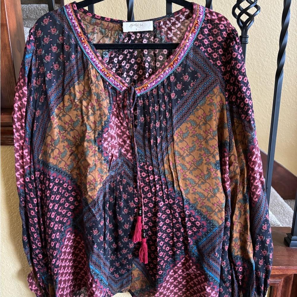 A Beautiful Soul/Arula bohemian tunic top size B